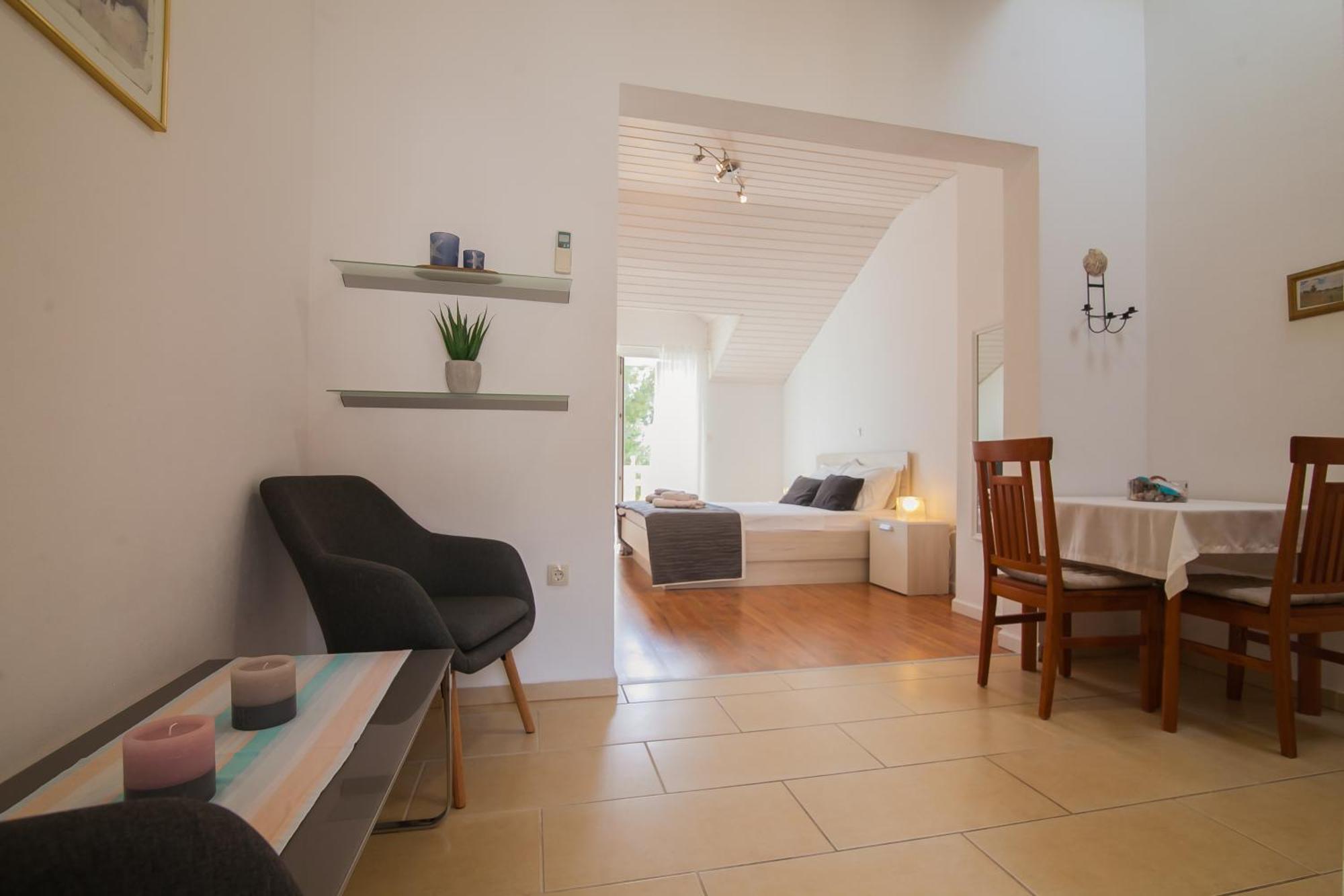 Helvetia Sunny Apartments 波尔 外观 照片