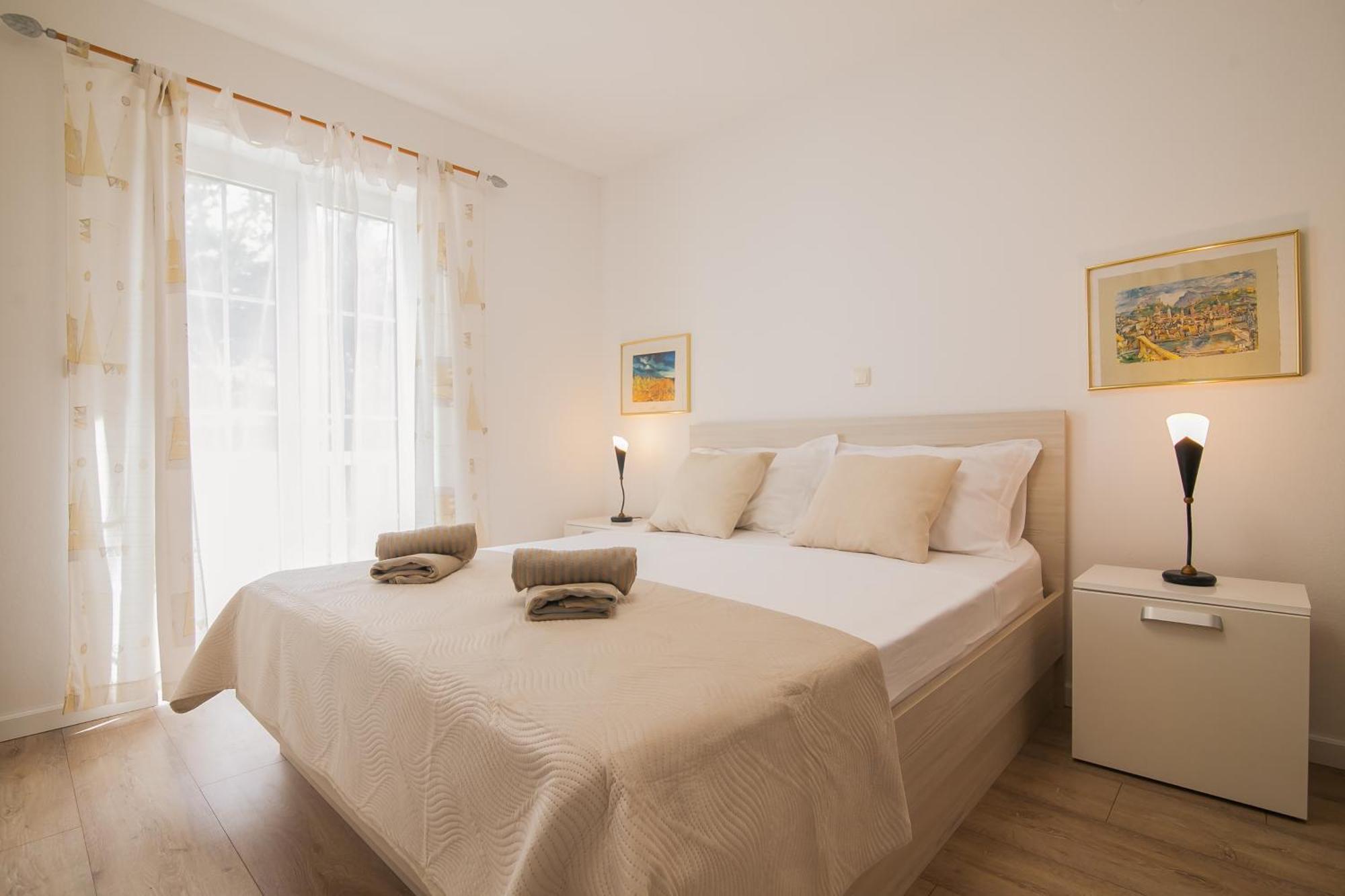 Helvetia Sunny Apartments 波尔 外观 照片