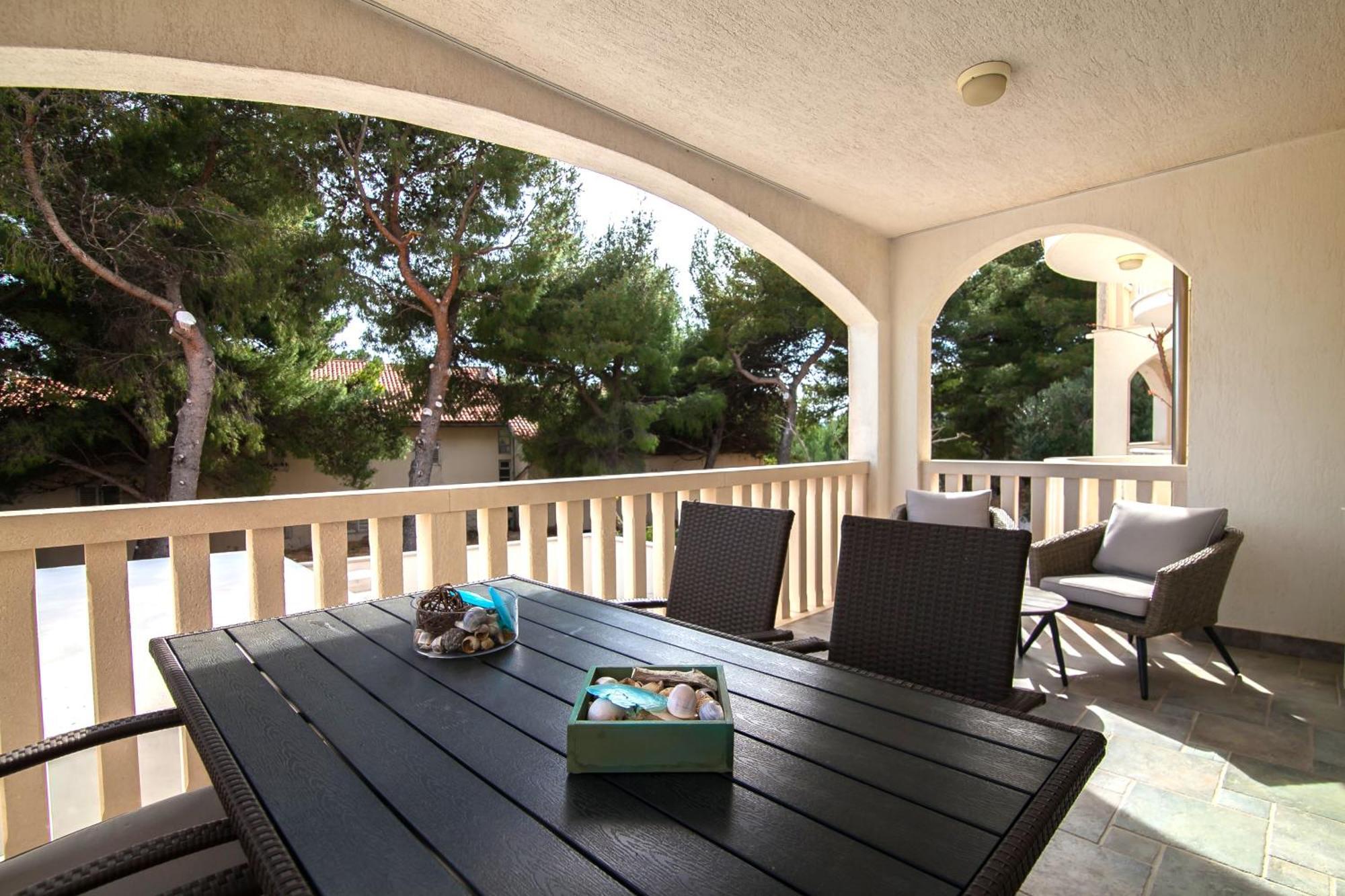 Helvetia Sunny Apartments 波尔 外观 照片
