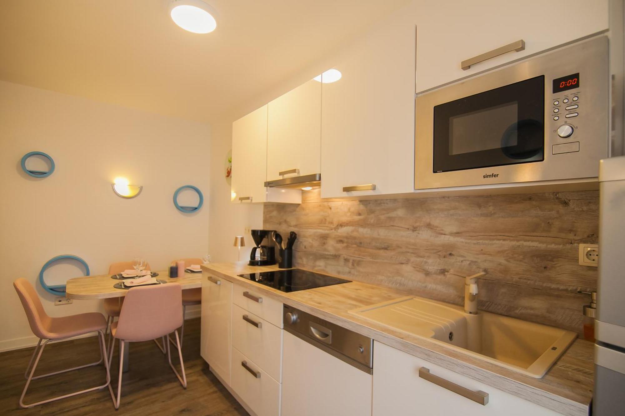 Helvetia Sunny Apartments 波尔 外观 照片